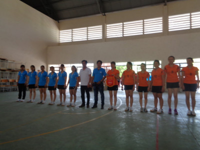 Đội tuyển bóng chuyền nữ trường tiểu học Hiệp Thành