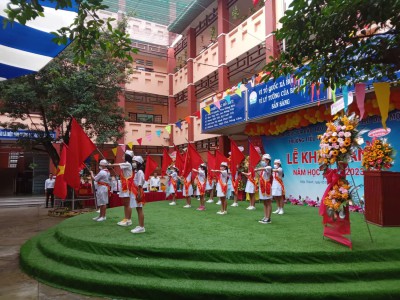 Trường tiểu học Hiệp Thành tưng bừng chào đón năm học mới 2022-2023