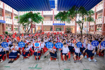 Trường Tiểu học Hiệp Thành tổ chức thành công hội nghị viên chức, người lao động năm học 2024-2025