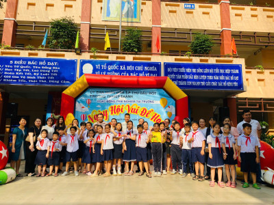 Nhộn nhịp  “Ngày hội  vui để học” ở trường tiểu học Hiệp Thành