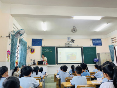 Trường tiểu học Hiệp Thành tổ chức thao giảng hội đồng môn khoa học theo hình thức song ngữ Việt- Anh