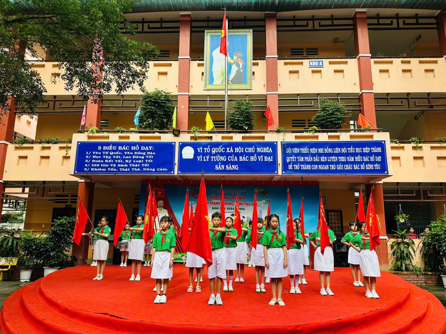 Lễ hoàn thành chương trình tiểu học năm học 2024-2025