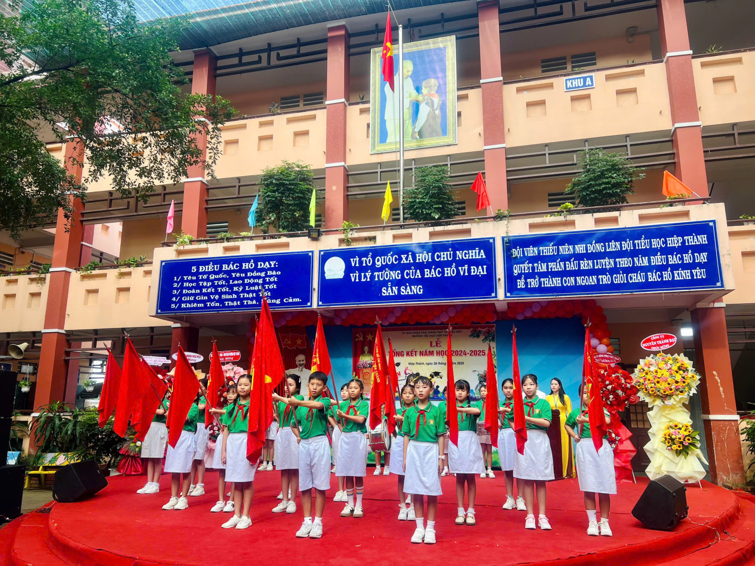 Lễ tổng kết năm học 2024-2025